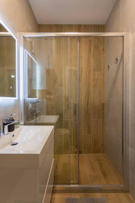 Flat4Us#Cozy#Freeparking#5People Apartment Загреб Екстериор снимка